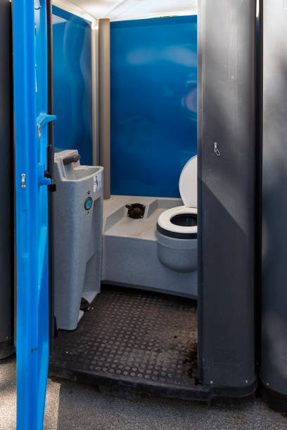 Best Construction site porta potty rental  in Calverton, NY