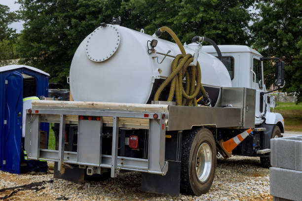 Best Affordable portable toilet rental  in Calverton, NY